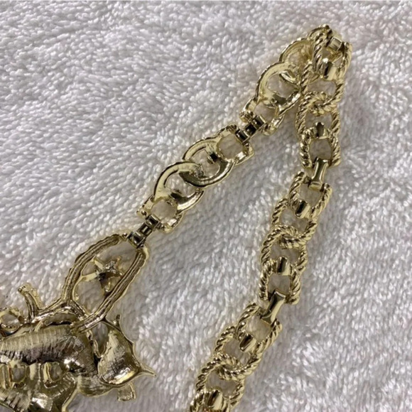 Vintage Gold Tone With  Turquoise Seahorse Earrings And Necklace Set - Picture 13 of 15